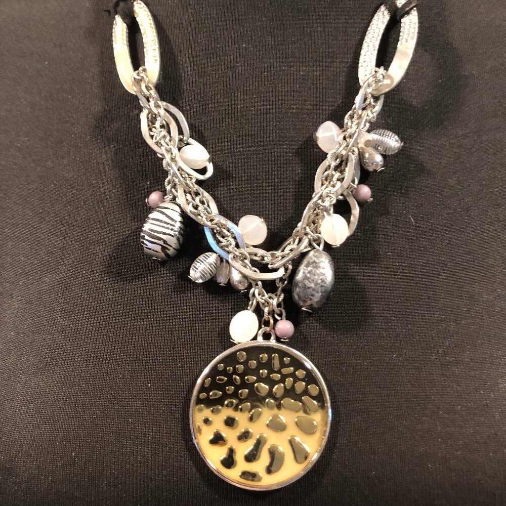 Chico’s Multi Media Glass Bead Metal Chains Pendant Necklace Silver Gold 20"